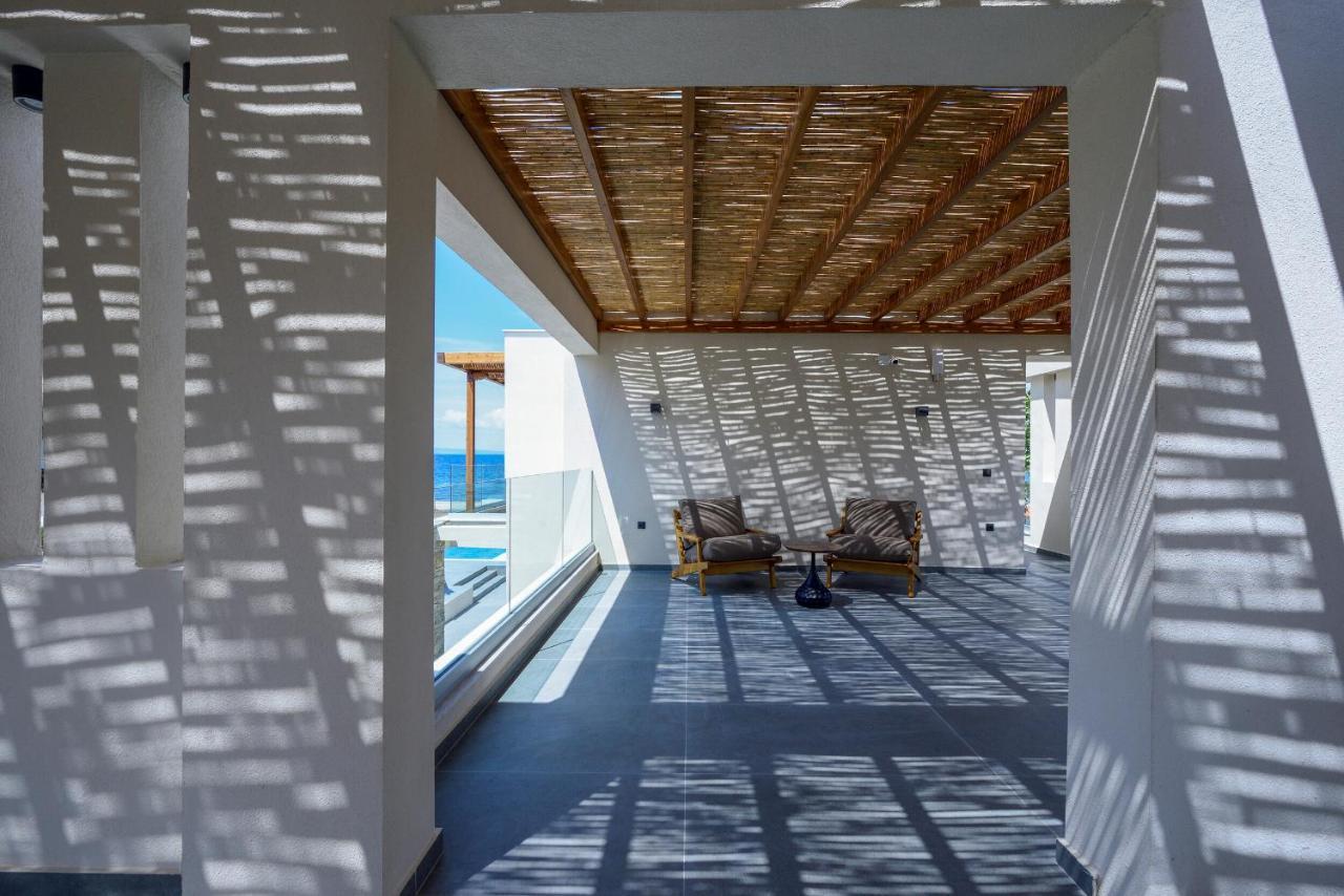 Amyntas Seafront Hotel Неос Мармарас Екстериор снимка