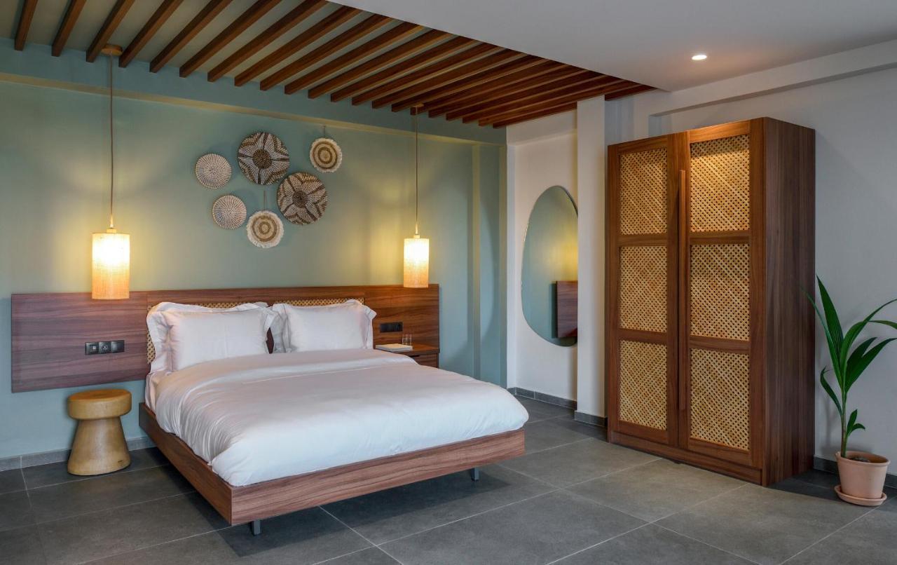 Amyntas Seafront Hotel Неос Мармарас Екстериор снимка