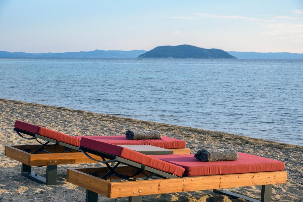 Amyntas Seafront Hotel Неос Мармарас Екстериор снимка